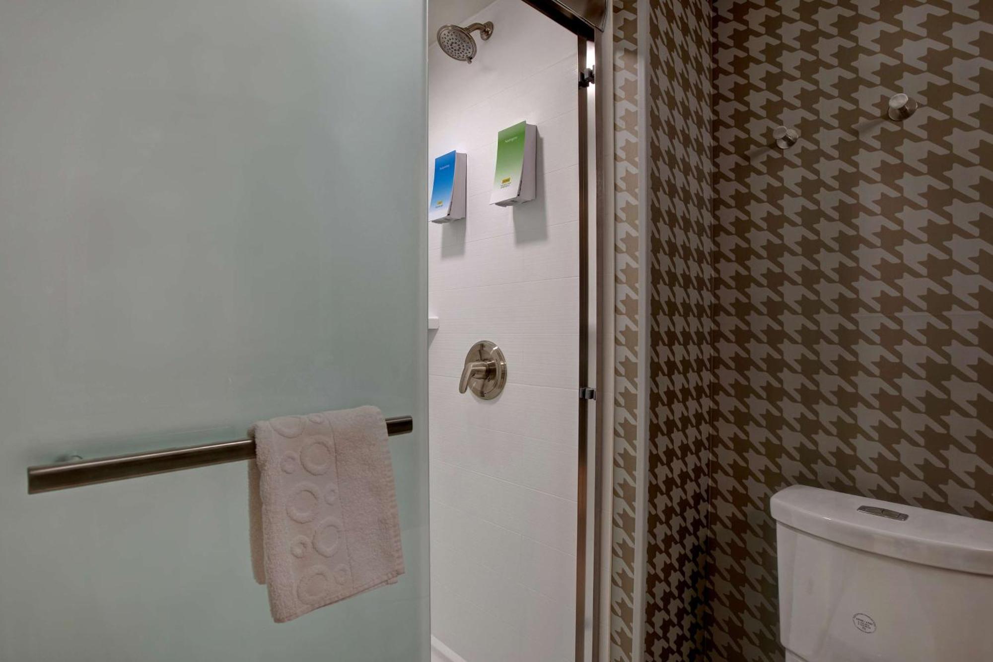Home2 Suites By Hilton Lexington Hamburg Екстер'єр фото